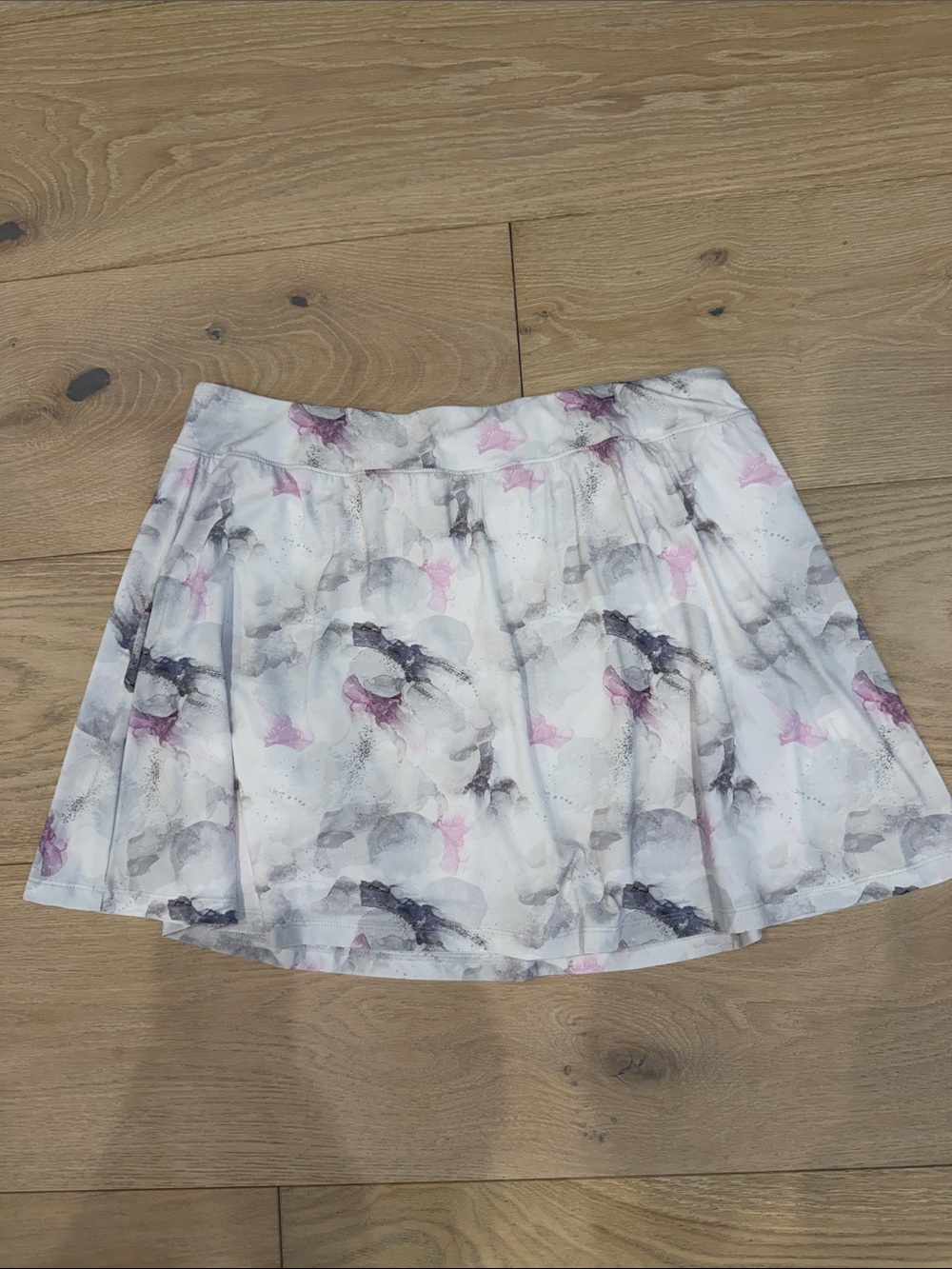 Travis Mathew golf skirt